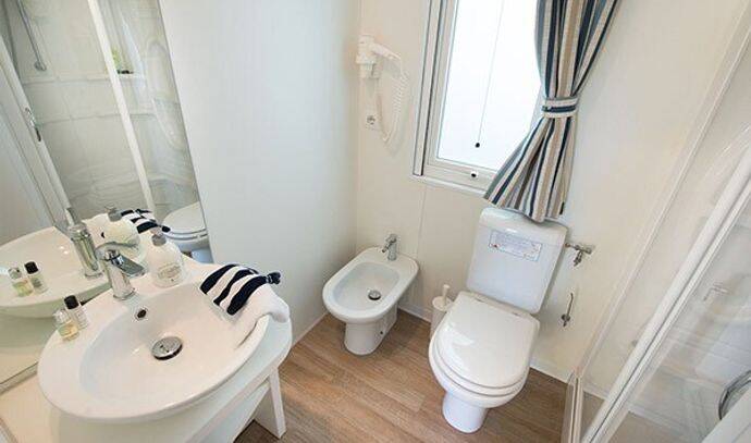 Mobil-home | Comfort | 2 Ch. | 4 pers. | Terrasse surélevée | A/C 6