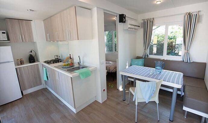 Mobil-home | Comfort | 2 Ch. | 4 pers. | Terrasse surélevée | A/C 2