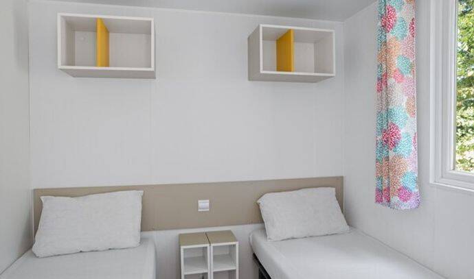 Mobil-home | Comfort | 3 Ch. | 6 pers. | Terrasse surélevée non couverte | TV 5
