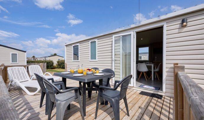 Mobil-home | Comfort | 3 Ch. | 6 pers. | Terrasse surélevée non couverte | TV 1