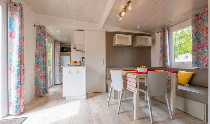 Mobil-home | Comfort | 3 Ch. | 6 pers. | Terrasse surélevée non couverte | TV 1
