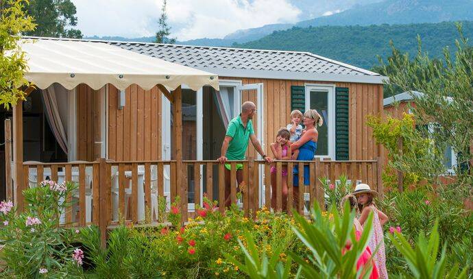 Mobil-home | Comfort | 3 Ch. | 6 pers. | Terrasse surélevée | A/C 1