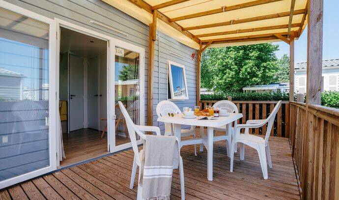Mobil-home | Comfort | 3 Ch. | 6 pers. | Terrasse surélevée | A/C 1