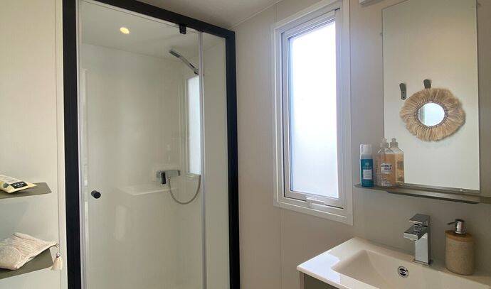 Mobil-home | Comfort | 3 Ch. | 6 pers. | Terrasse surélevée | A/C 6