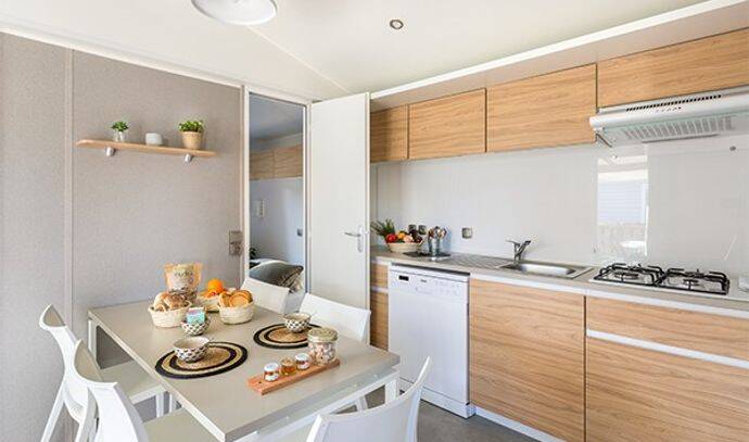 Mobil-home | Comfort | 3 Ch. | 6 pers. | Terrasse surélevée | TV 2
