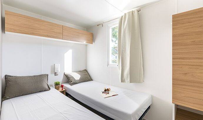 Mobil-home | Comfort | 3 Ch. | 6 pers. | Terrasse surélevée | TV 4