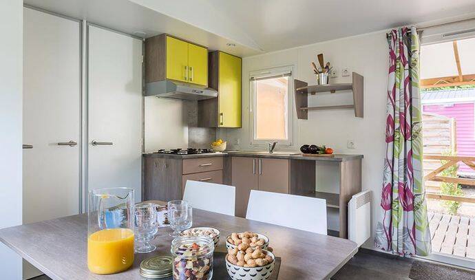 Mobil-home | Comfort | 3 Ch. | 6 pers. | Terrasse surélevée | TV 1