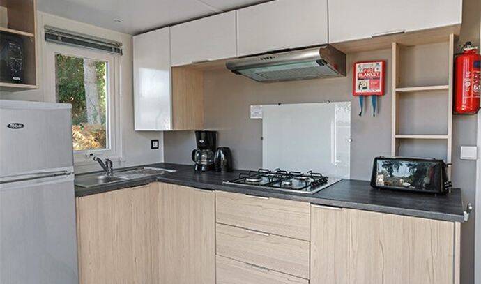 Mobil-home | Comfort | 3 Ch. | 6 pers. | Terrasse surélevée | TV 8