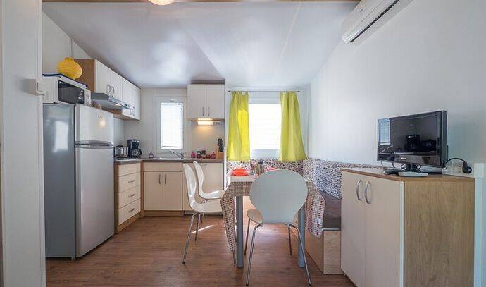 Mobil-home | Comfort | 3 Ch. | 6 pers. | Terrasse surélevée | A/C | TV 4