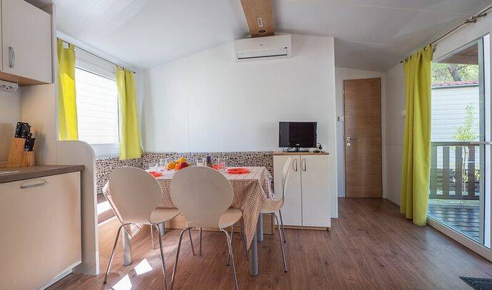 Mobil-home | Comfort | 3 Ch. | 6 pers. | Terrasse surélevée | A/C | TV 7