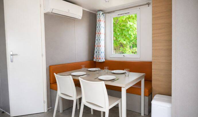 Mobil-home | Comfort | 3 Ch. | 6 pers. | Terrasse surélevée | A/C | TV 1