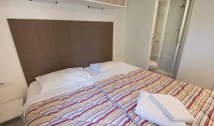 Mobil-home | Comfort | 3 Ch. | 6 pers. | Terrasse surélevée | A/C 4
