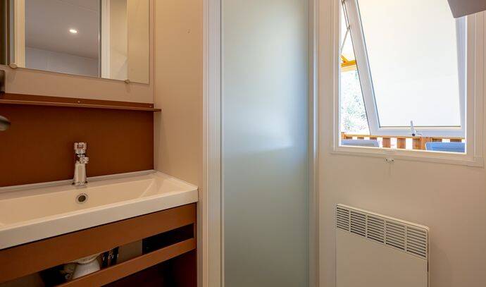 Mobil-home | Comfort | 4 Ch. | 8 pers. | Terrasse surélevée | A/C 4