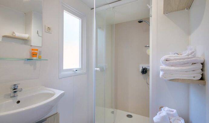 Mobil-home | Comfort | 2 Ch. | 4/6 pers. | Terrasse surélevée | A/C | TV 6