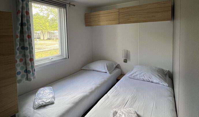 Mobil-home | Comfort | 2 Ch. | 4/6 pers. | Terrasse surélevée | A/C | TV 5