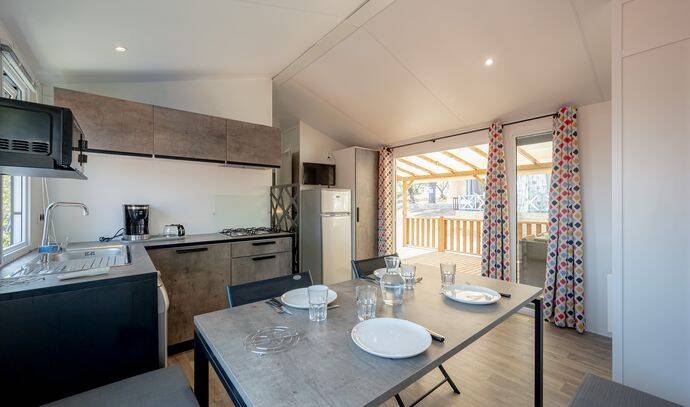 Mobil-home | Premium | 4 Ch. | 8 pers. | Terrasse Lounge | A/C | TV 4