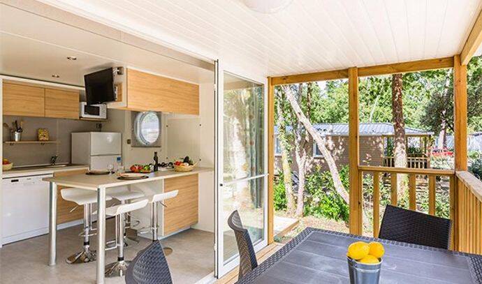 Mobil-home | Premium Exclusive | 2 Ch. | 4 pers. | Terrasse surélevée | A/C | TV 1