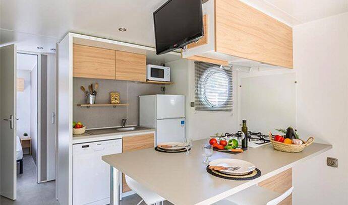 Mobil-home | Premium Exclusive | 2 Ch. | 4 pers. | Terrasse surélevée | A/C | TV 4