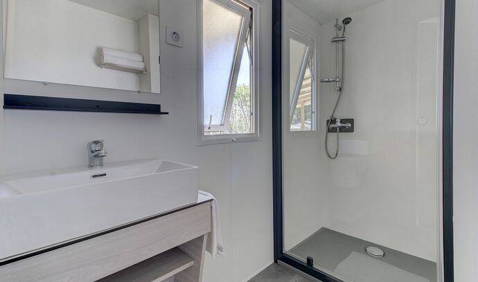 Mobil-home | Premium | 2 Ch. | 4 pers. | Terrasse surélevée | A/C 4