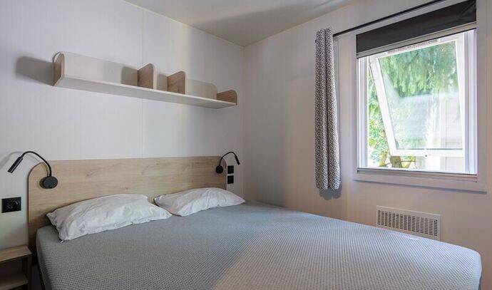 Mobil-home | Premium | 2 Ch. | 4 pers. | Terrasse surélevée | A/C 4