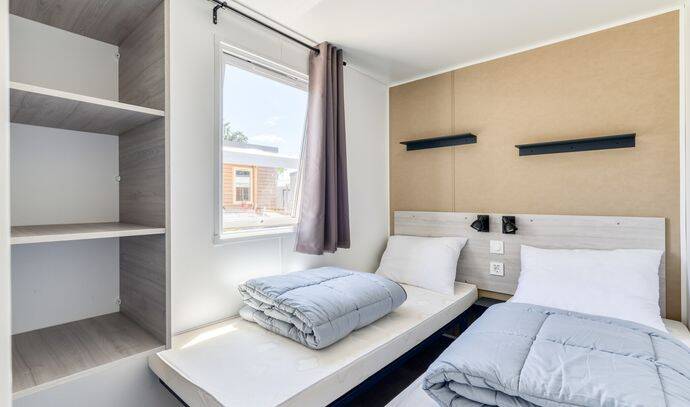 Mobil-home | Premium | 2 Ch. | 4 pers. | Terrasse surélevée | A/C | TV 4