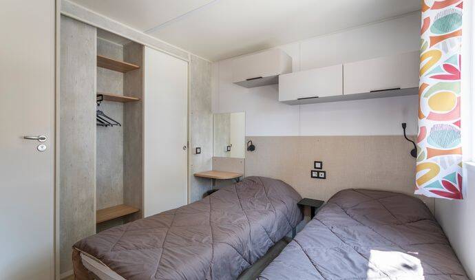 Mobil-home | Premium | 2 Ch. | 4 pers. | Terrasse surélevée | A/C | TV 7