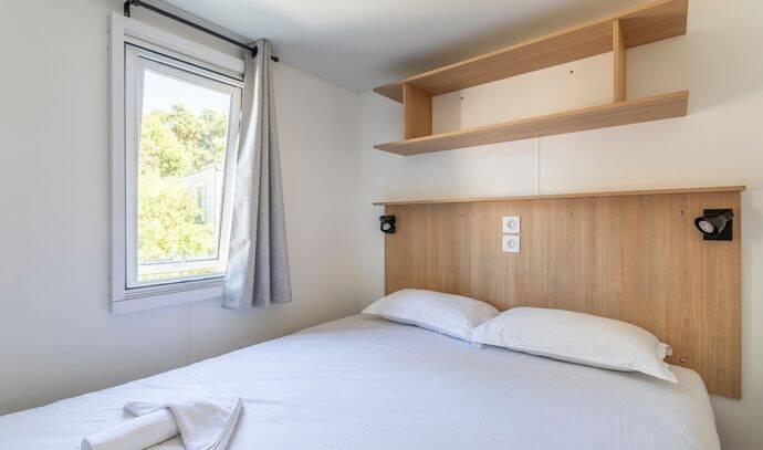 Mobil-home | Premium | 3 Ch. | 6 pers. | Terrasse couverte | A/C | TV 8