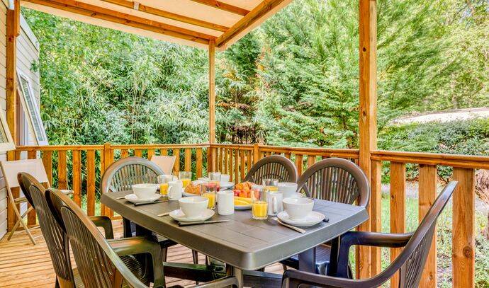 Mobil-home | Premium | 3 Ch. | 6 pers. | Terrasse couverte | A/C | TV 2