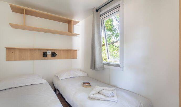 Mobil-home | Premium | 3 Ch. | 6 pers. | Terrasse couverte | A/C | TV 12