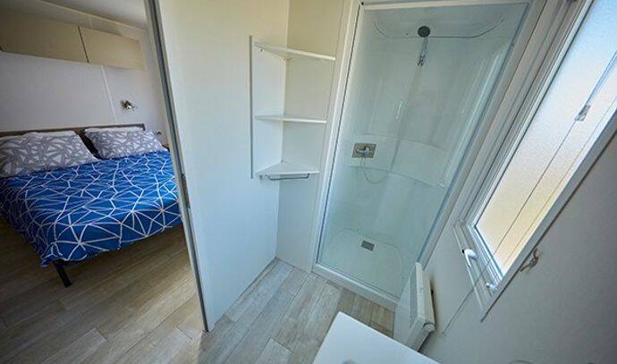 Mobil-home | Premium | 3 Ch. | 6 pers. | Terrasse surélevée | A/C 5