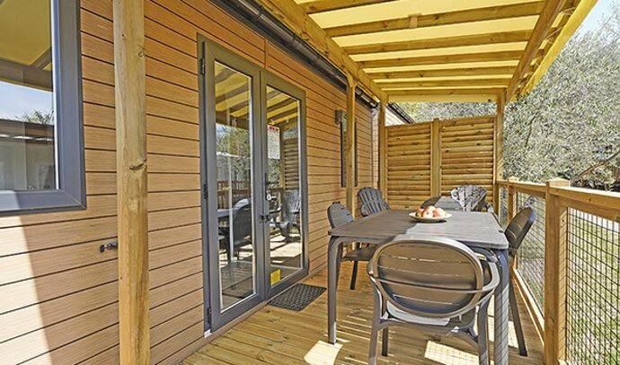 Mobil-home | Premium | 3 Ch. | 6 pers. | Terrasse surélevée | A/C 1