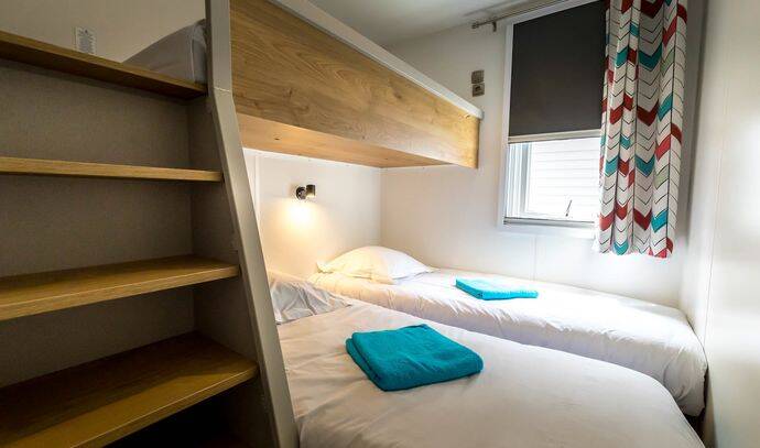 Mobil-home | Premium | 3 Ch. | 6 pers. | Terrasse surélevée | TV 8