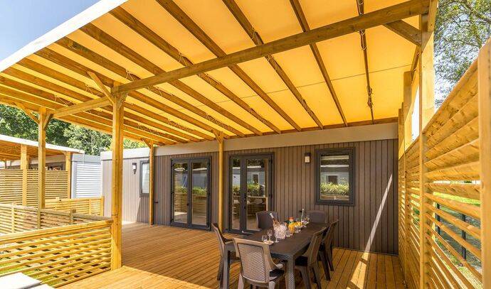 Mobil-home | Premium | 3 Ch. | 6 pers. | Terrasse surélevée | TV 2