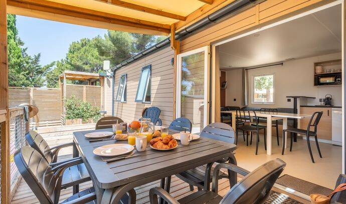 Mobil-home | Premium | 3 Ch. | 6 pers. | Terrasse surélevée | A/C | TV 1