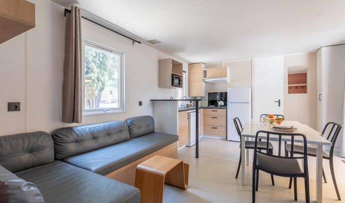 Mobil-home | Premium | 3 Ch. | 6 pers. | Terrasse surélevée | A/C | TV 2