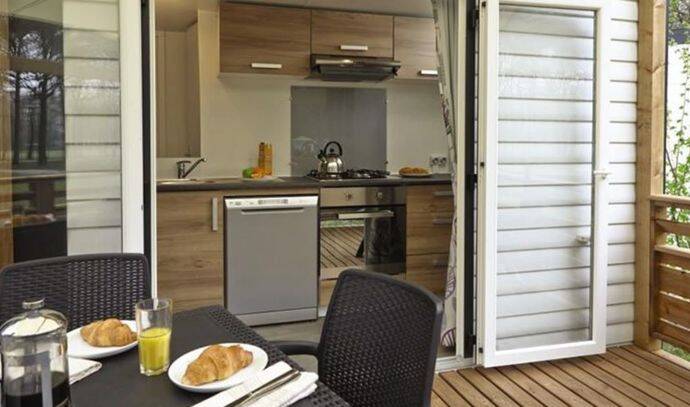 Mobil-home | Premium | 3 Ch. | 6/8 pers. | Terrasse surélevée | A/C 2