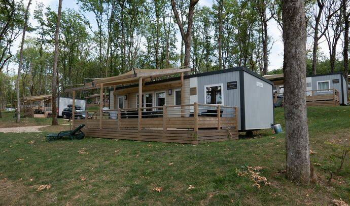 Mobil-home | Premium | 3 Ch. | 6/8 pers. | Terrasse surélevée | A/C 0
