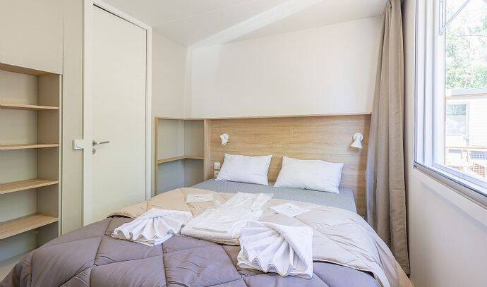 Mobil-home | Ultimate | 2 Ch. | 4 pers. | Terrasse Lounge | A/C | TV 4