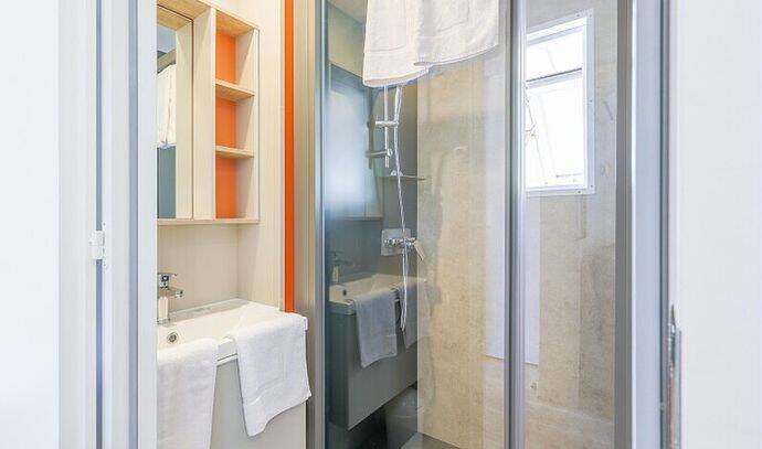 Mobil-home | Ultimate | 2 Ch. | 4 pers. | Terrasse Lounge | A/C | TV 8