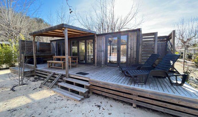 Mobil-home | Ultimate | 2 Ch. | 4 pers. | Terrasse surélevée avec Jacuzzi et douche tropicale | A/C | TV 0