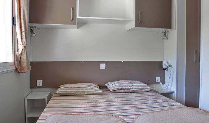Mobil-home | Classic | 2 Ch. | 4/6 pers. | Terrasse surélevée | A/C 10