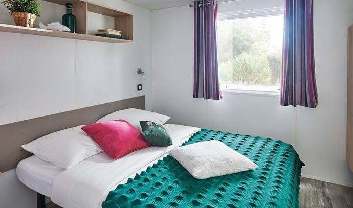 Mobil-home | Comfort | 1 Ch. | 2 pers. | Terrasse surélevée | A/C | TV 3