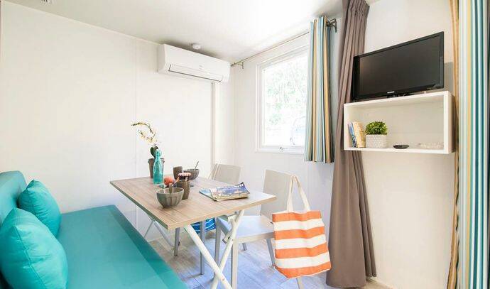 Mobil-home | Comfort | 1 Ch. | 2/3 pers. | Terrasse surélevée | A/C | TV 1