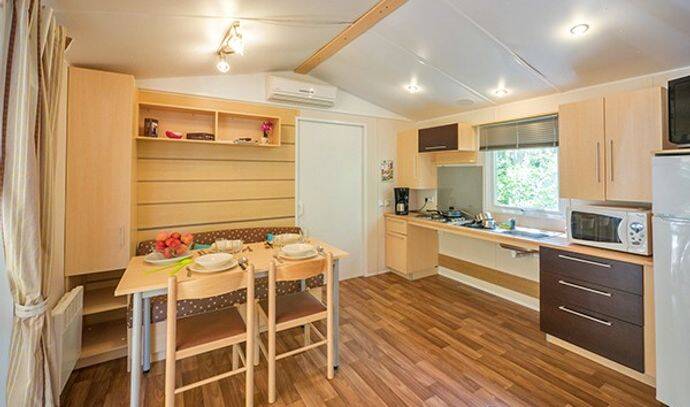 Mobil-home | Comfort | 2 Ch. | 4 pers. | Terrasse surélevée | A/C | TV 2