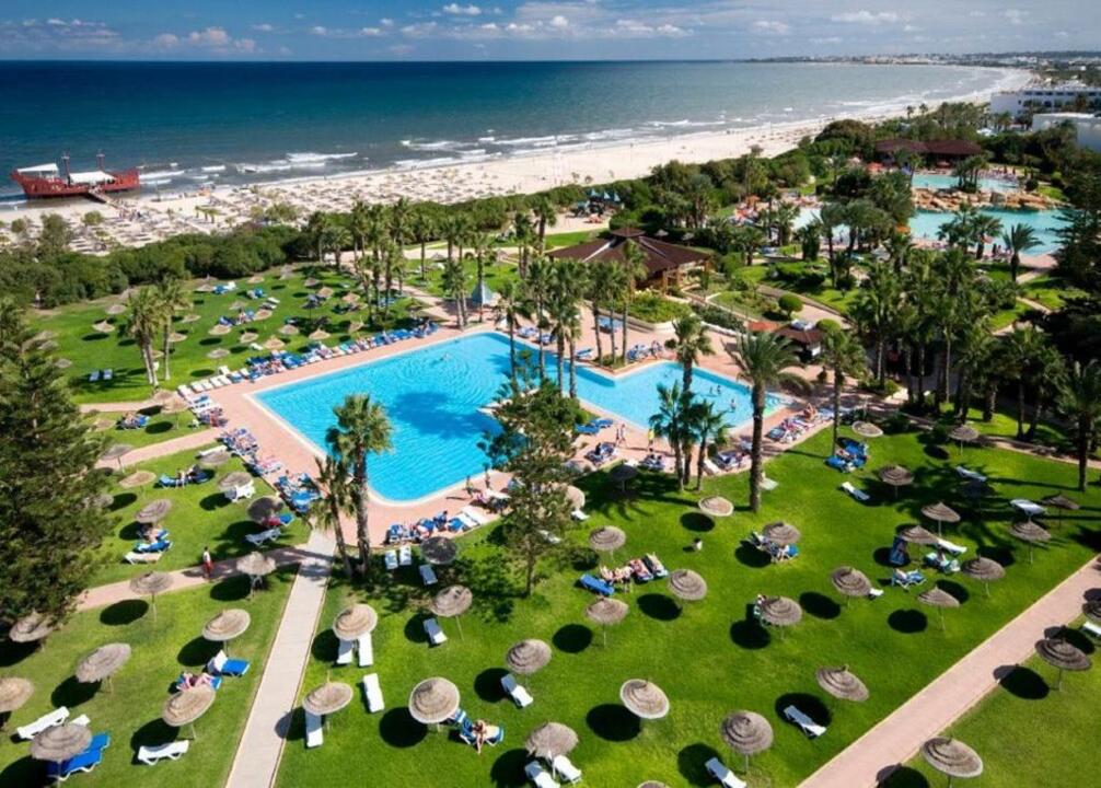 Hôtel Sahara Beach Aquapark 3*