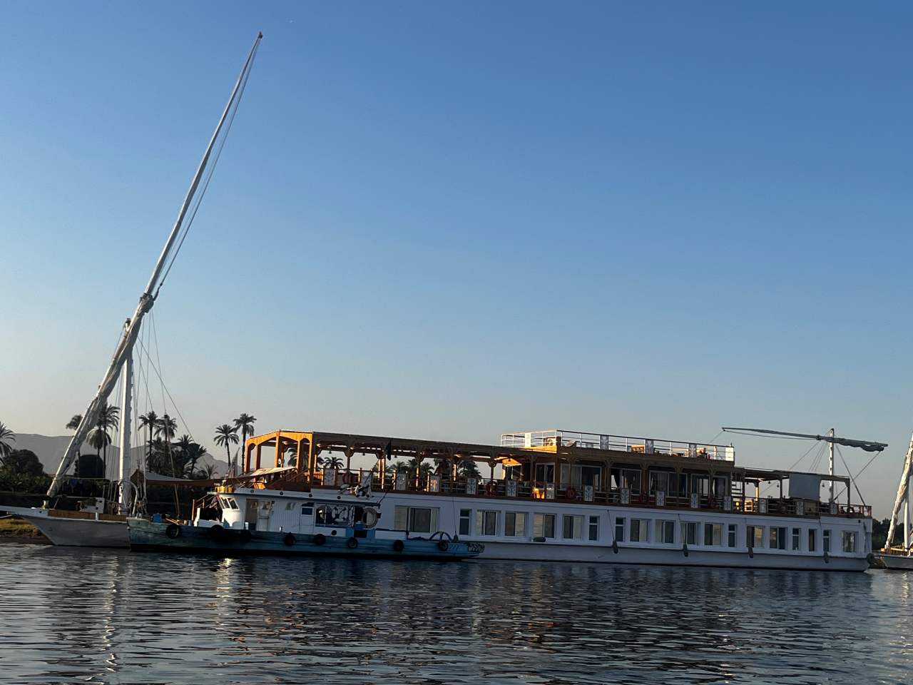 Croisière Authentique Nil en Dahabeya Papyrus 3+ Voiles (ou similaire) et Mercure 4* Hurghada