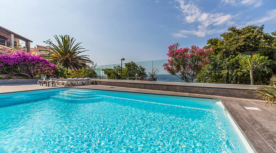 Hôtel Revellata 3*
