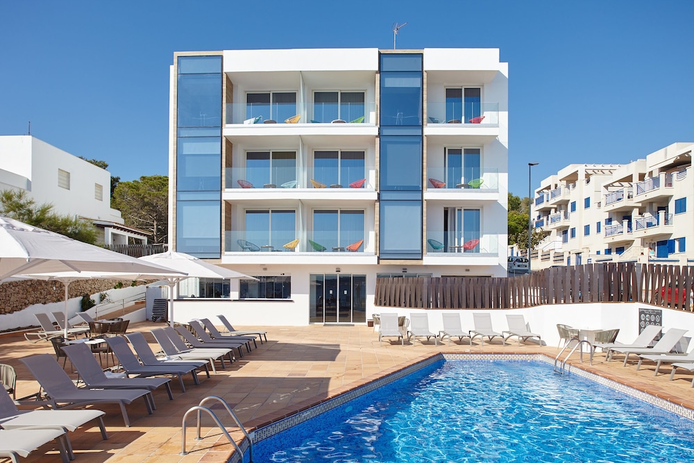 Hôtel Sol Bahía Ibiza Suites 3*