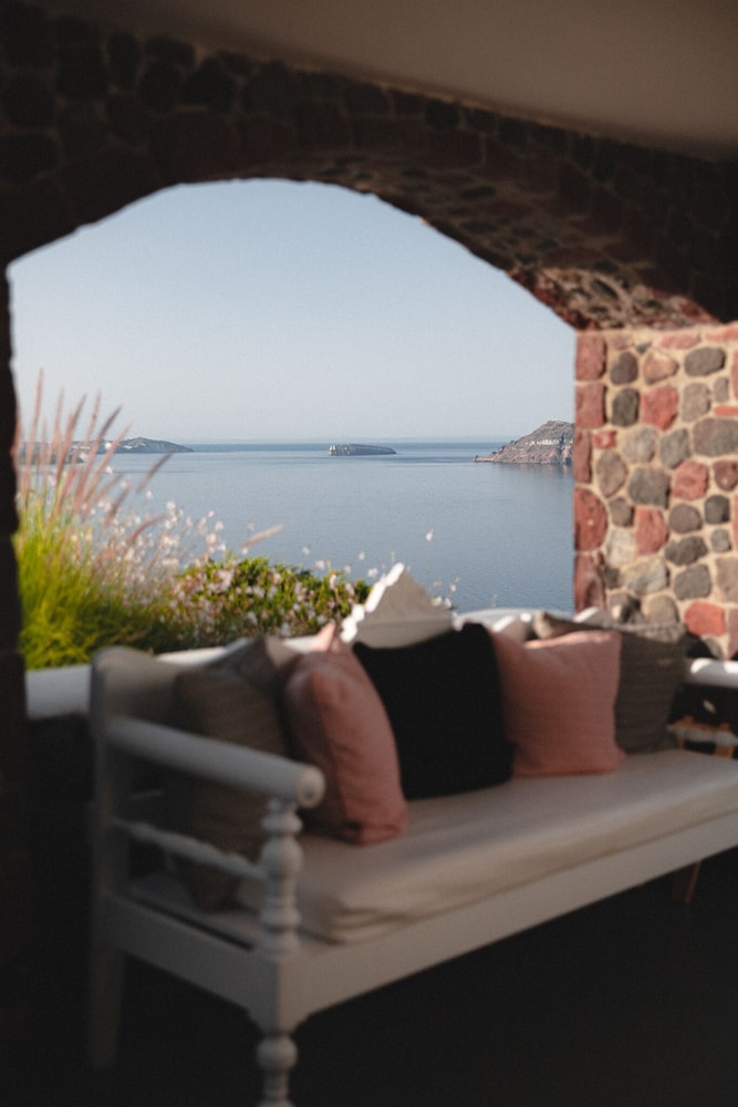 Canaves Oia Suites 5* Adult Only +13