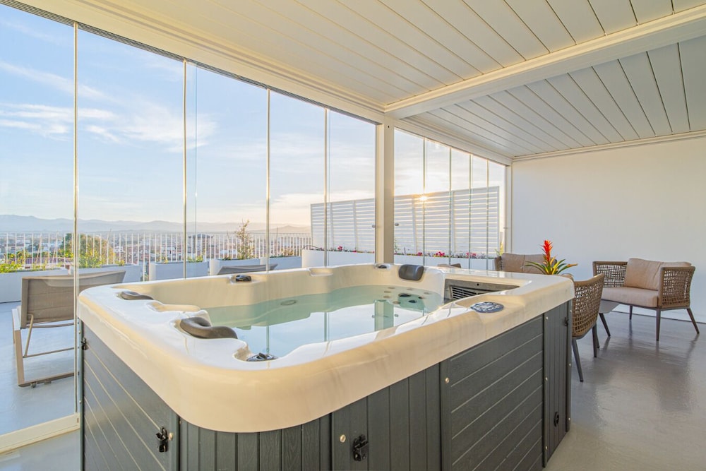 Felix Hôtel Olbia 4*